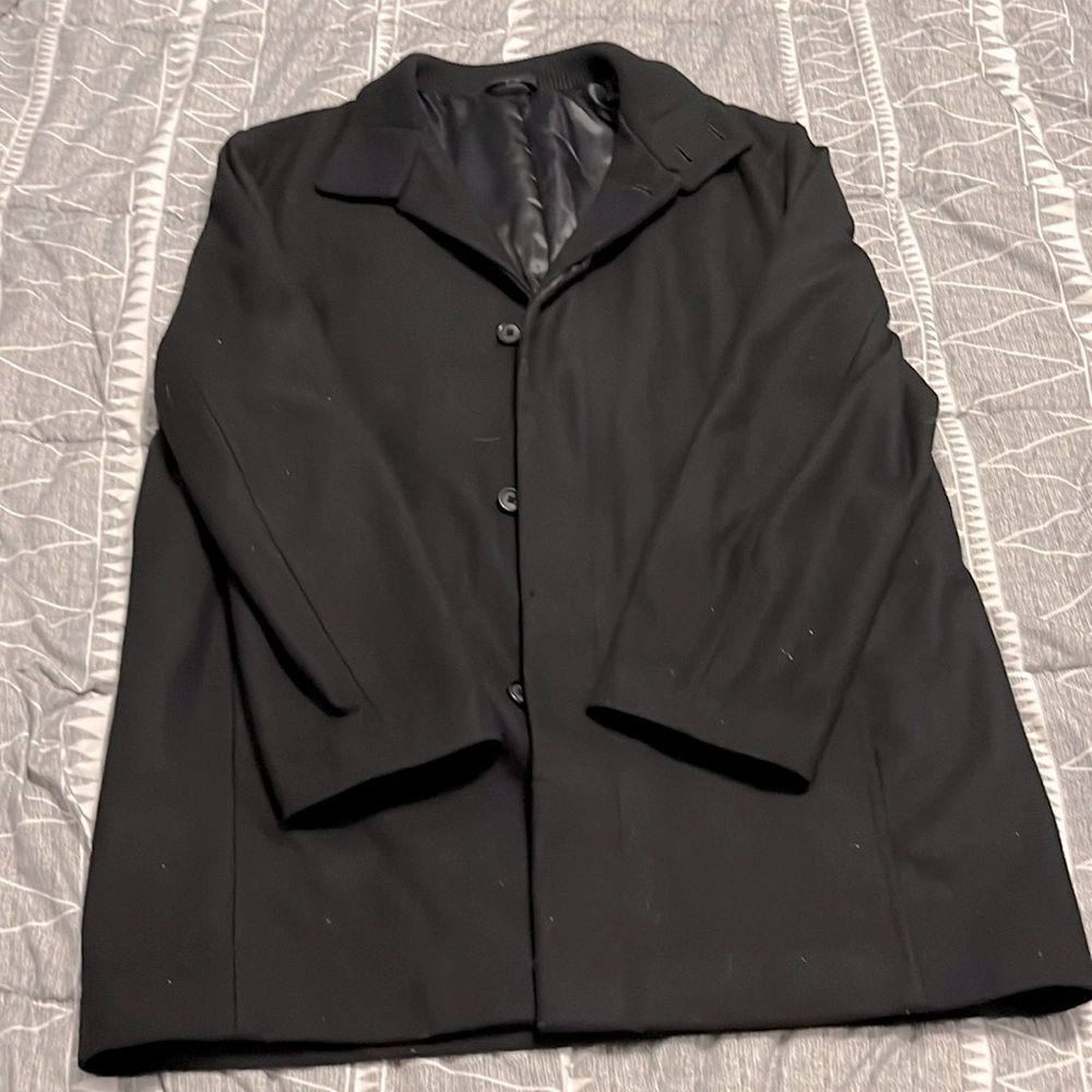 Perry Ellis Portfolio mens overcoat. Black L/G. EUC